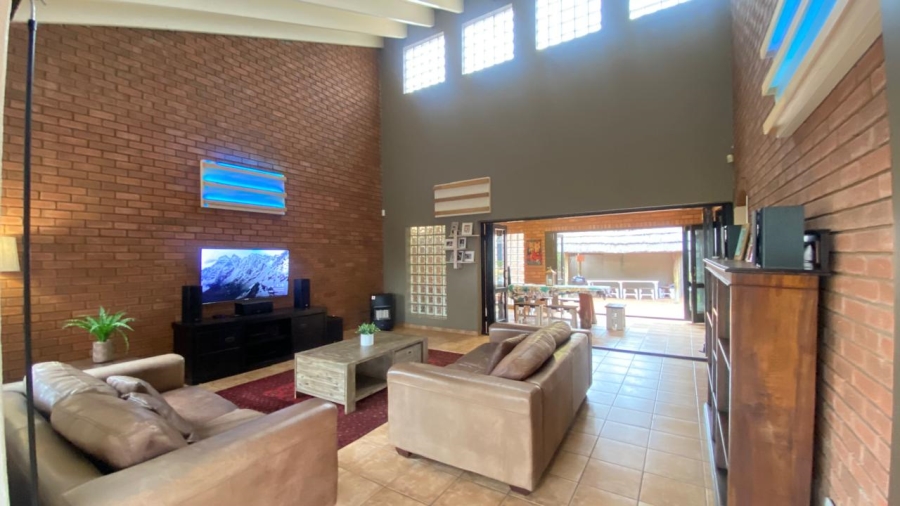 3 Bedroom Property for Sale in Faerie Glen Gauteng