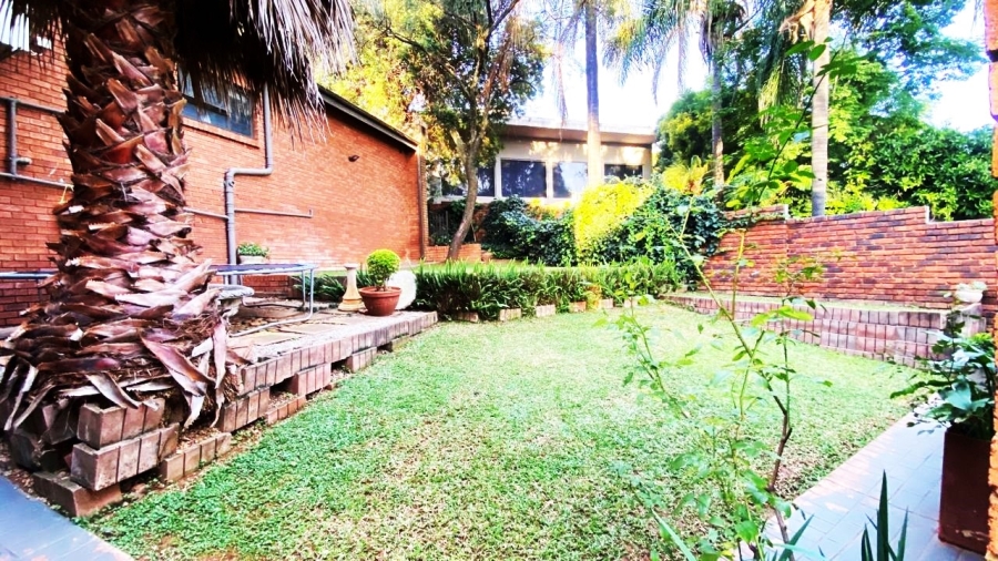 3 Bedroom Property for Sale in Faerie Glen Gauteng
