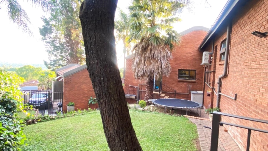 3 Bedroom Property for Sale in Faerie Glen Gauteng
