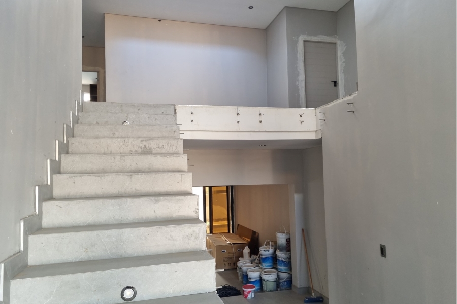5 Bedroom Property for Sale in Six Fountains Residential Estate Gauteng