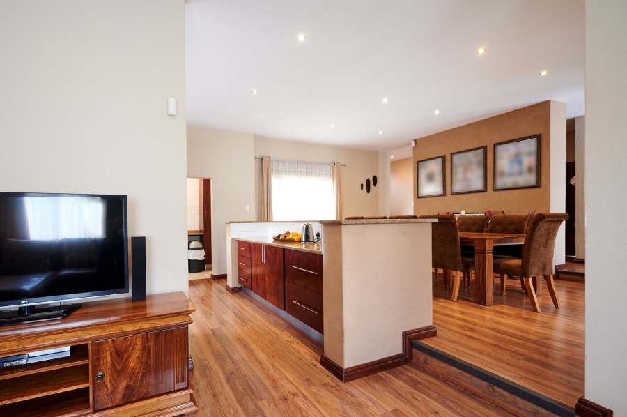 4 Bedroom Property for Sale in Carlswald North Estate Gauteng