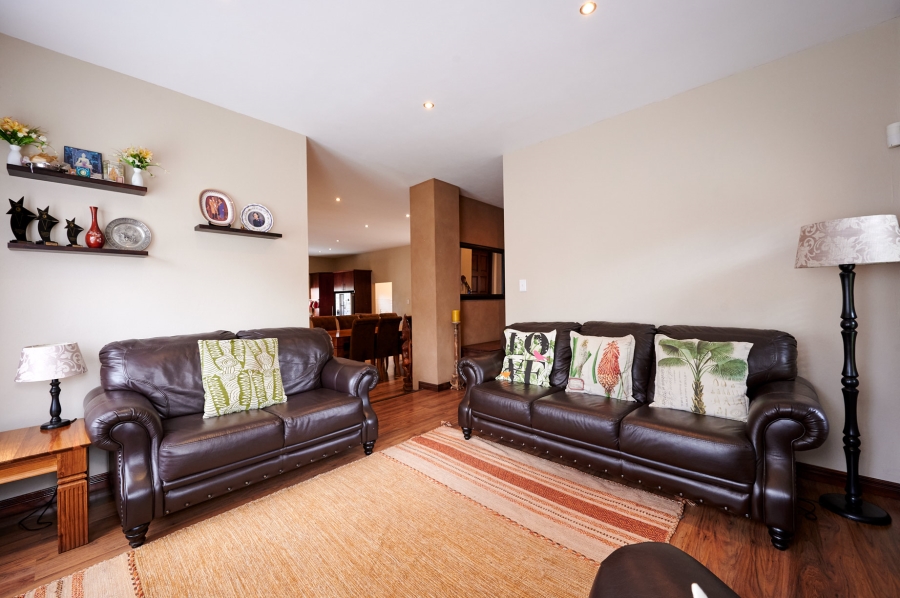 4 Bedroom Property for Sale in Carlswald North Estate Gauteng