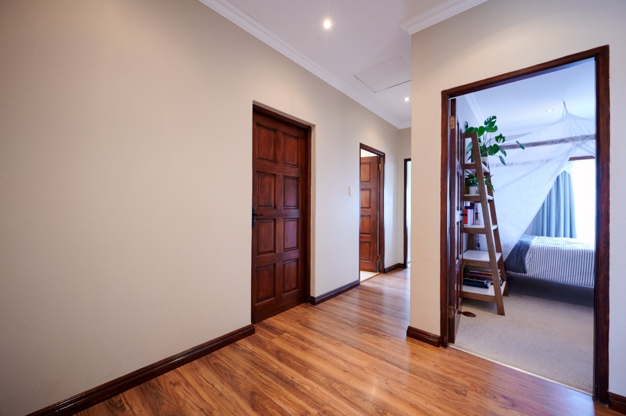 4 Bedroom Property for Sale in Carlswald North Estate Gauteng