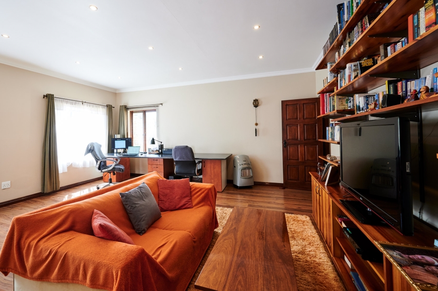 4 Bedroom Property for Sale in Carlswald North Estate Gauteng