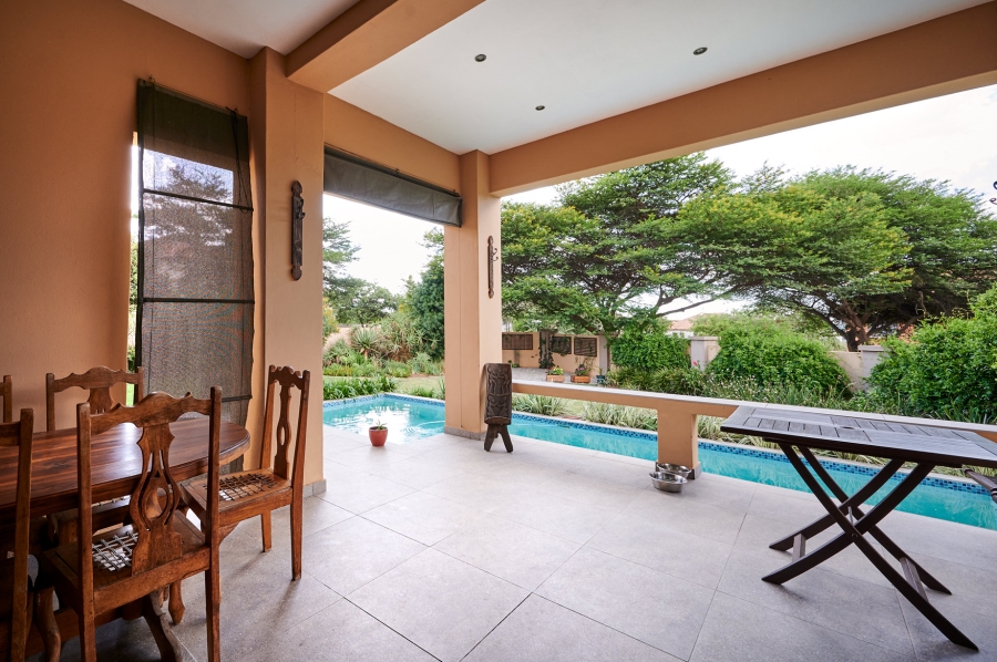 4 Bedroom Property for Sale in Carlswald North Estate Gauteng