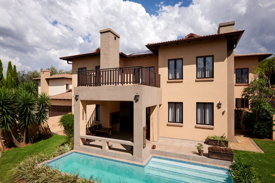4 Bedroom Property for Sale in Carlswald North Estate Gauteng