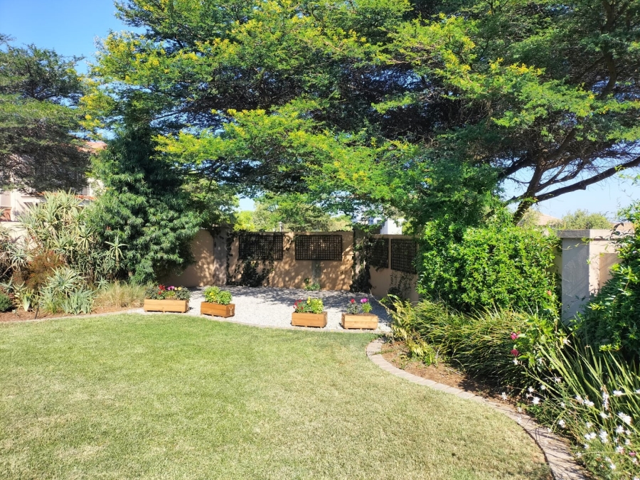 4 Bedroom Property for Sale in Carlswald North Estate Gauteng