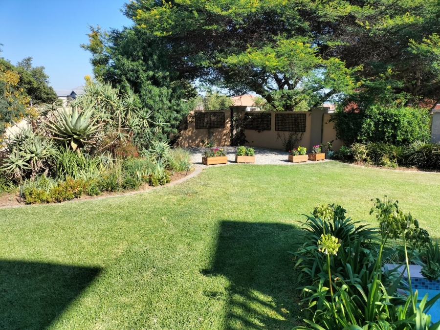 4 Bedroom Property for Sale in Carlswald North Estate Gauteng