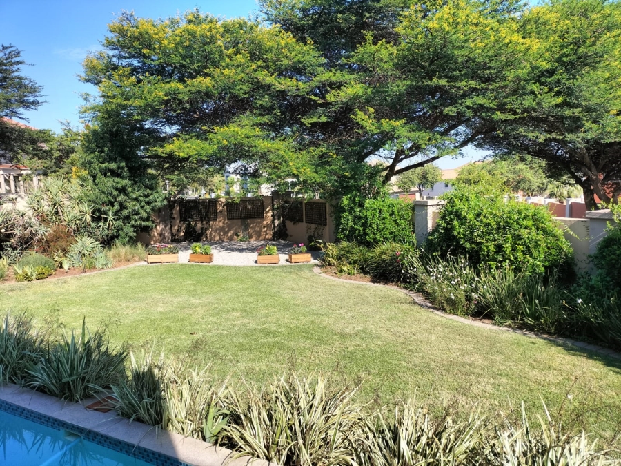 4 Bedroom Property for Sale in Carlswald North Estate Gauteng