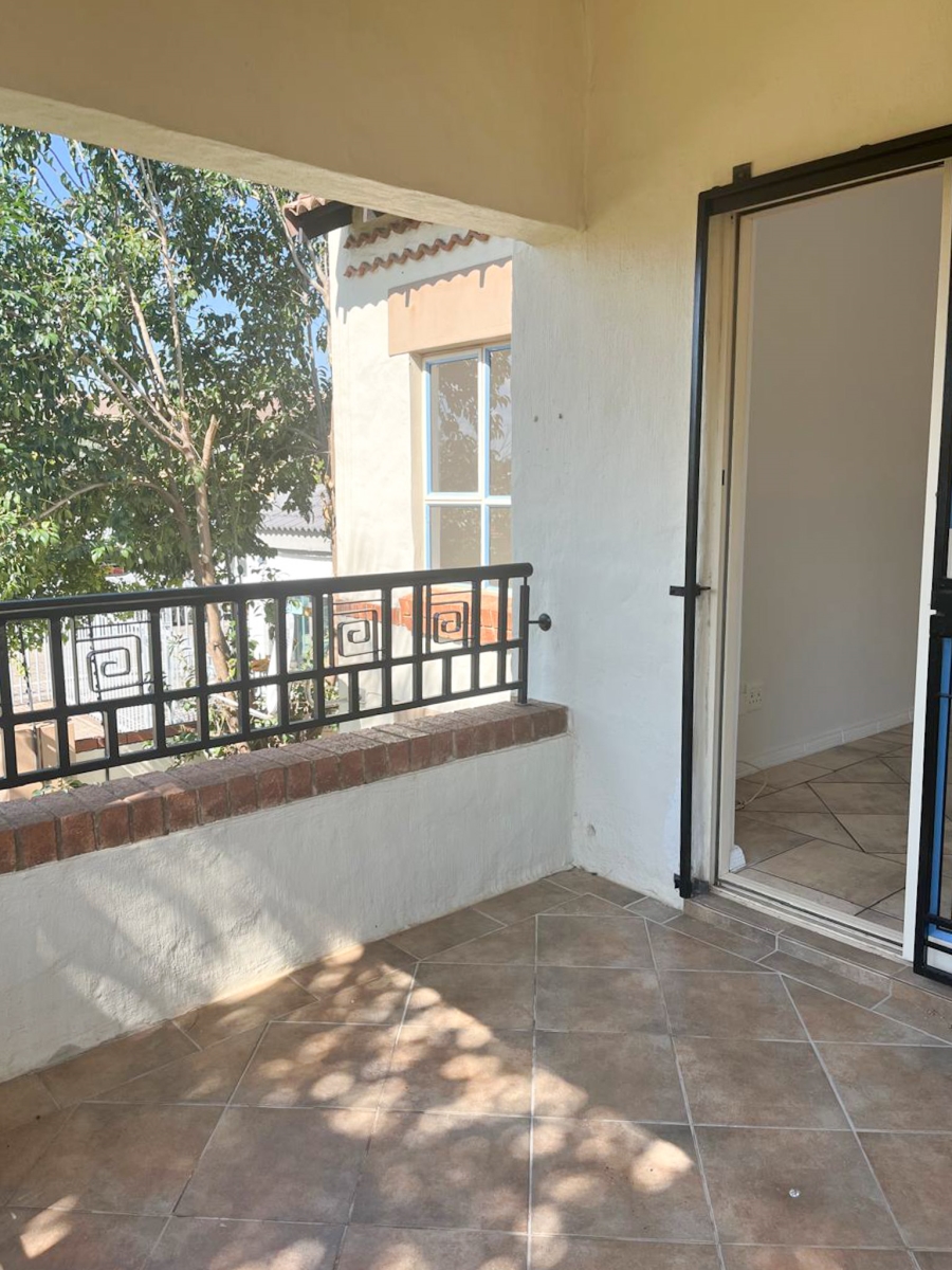 To Let 2 Bedroom Property for Rent in Boardwalk Gauteng