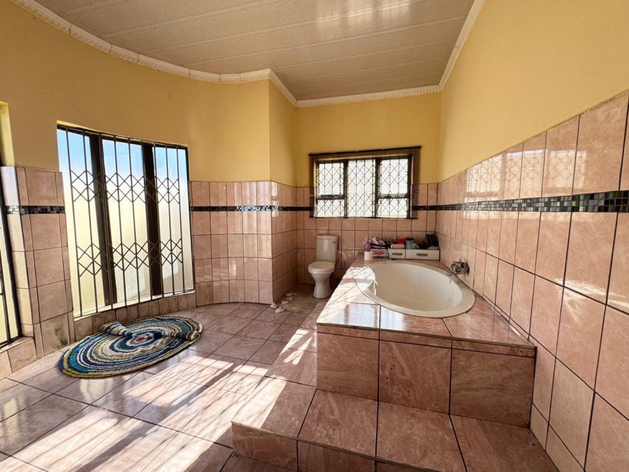 4 Bedroom Property for Sale in Vanderbijlpark SE 4 Gauteng