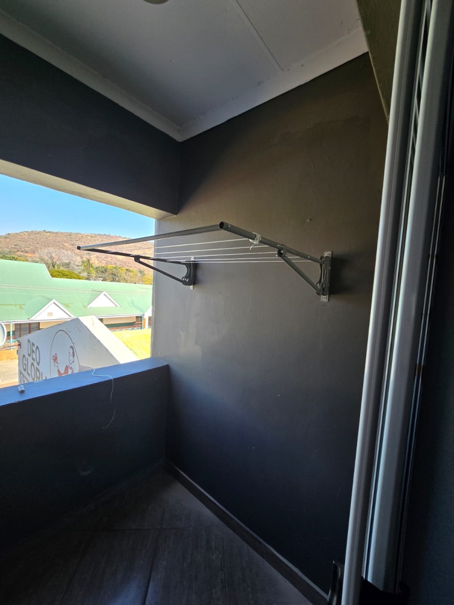 2 Bedroom Property for Sale in Annlin Gauteng