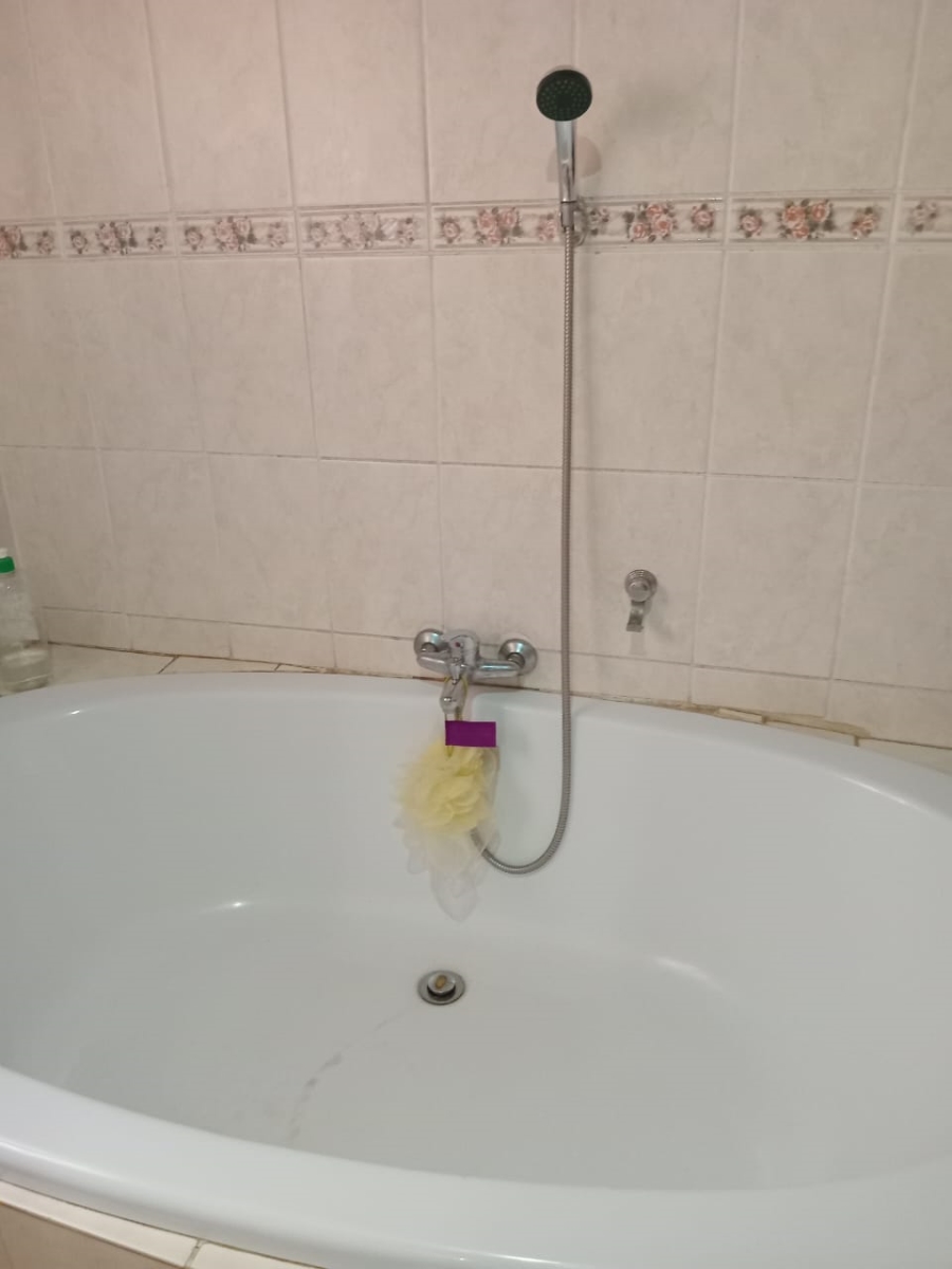 To Let 2 Bedroom Property for Rent in Zola Gauteng