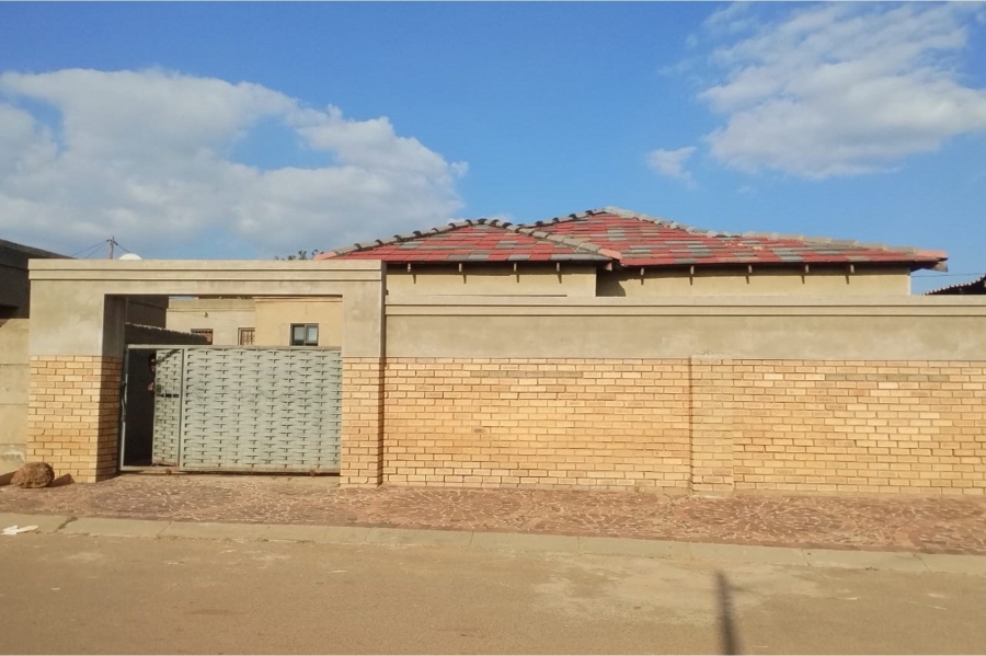 2 Bedroom Property for Sale in Bram Fischerville Gauteng