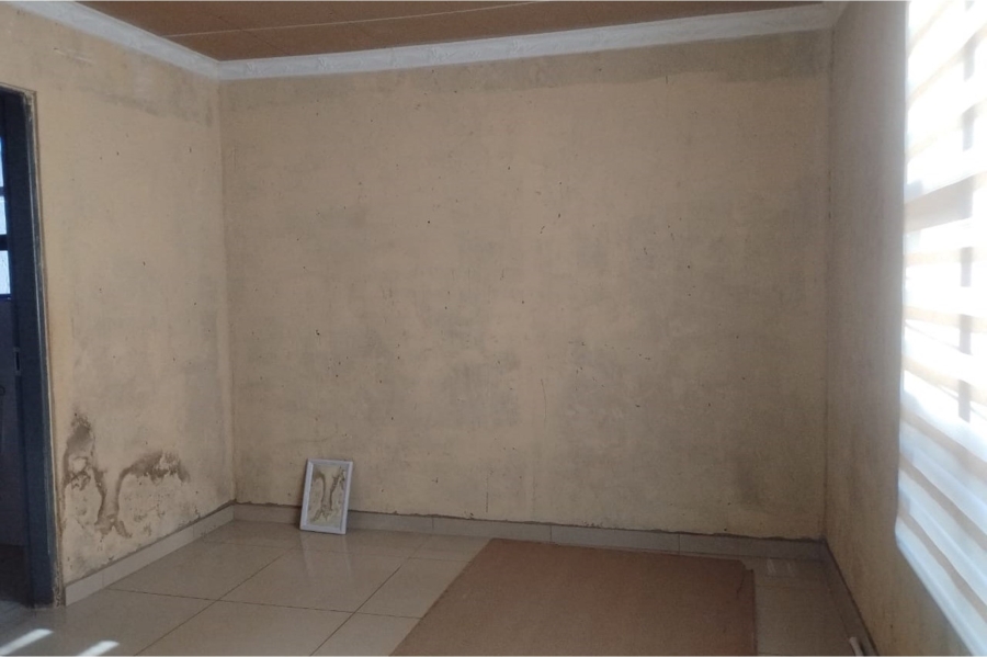 2 Bedroom Property for Sale in Bram Fischerville Gauteng