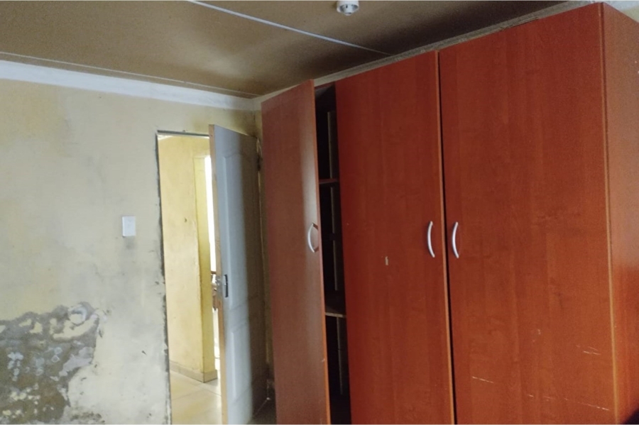 2 Bedroom Property for Sale in Bram Fischerville Gauteng