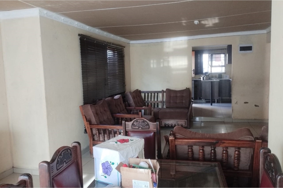 2 Bedroom Property for Sale in Bram Fischerville Gauteng