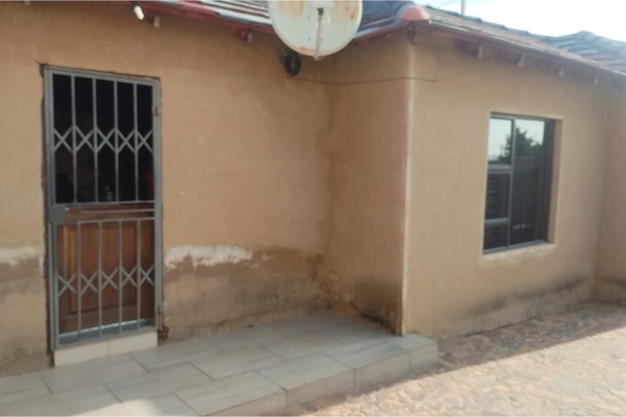 2 Bedroom Property for Sale in Bram Fischerville Gauteng