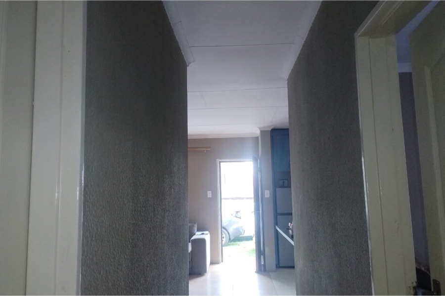 To Let 3 Bedroom Property for Rent in Ormonde Gauteng