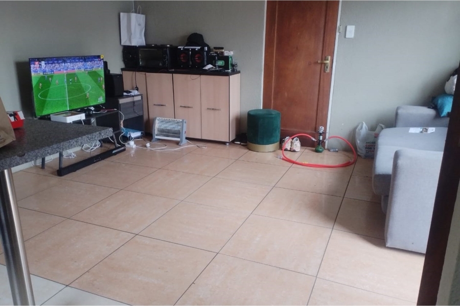 To Let 3 Bedroom Property for Rent in Ormonde Gauteng