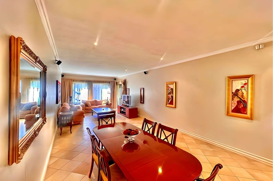 2 Bedroom Property for Sale in Dunkeld West Gauteng