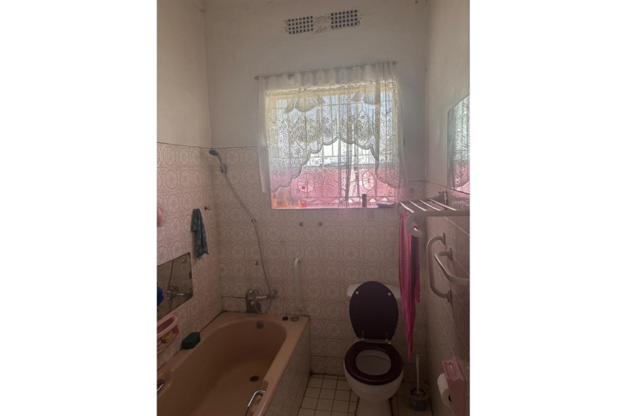 3 Bedroom Property for Sale in Orange Grove Gauteng