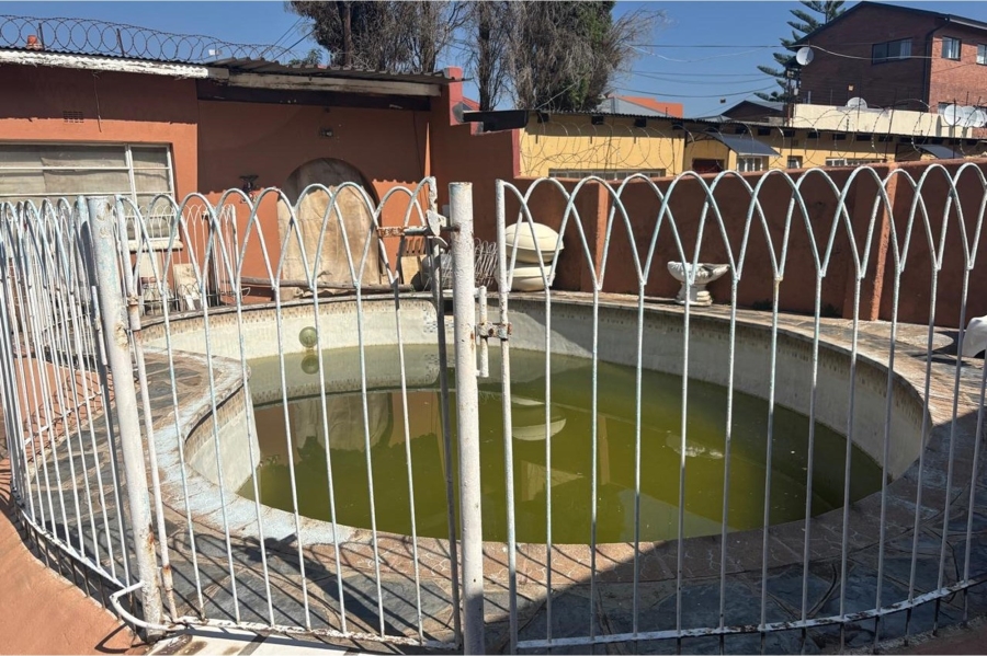 3 Bedroom Property for Sale in Orange Grove Gauteng