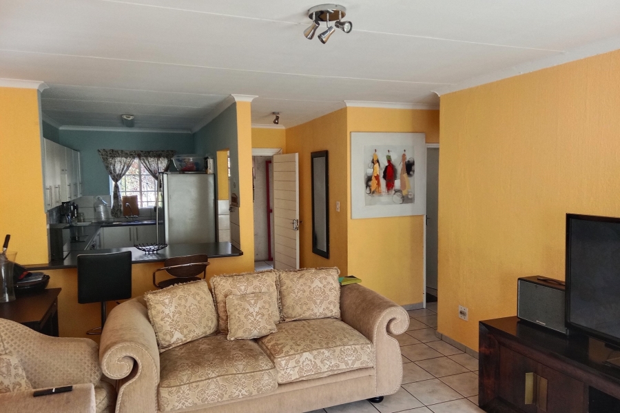 To Let 2 Bedroom Property for Rent in Noordwyk Gauteng