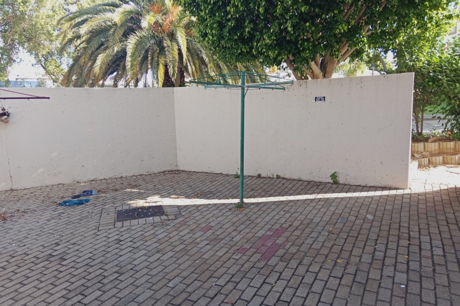To Let 2 Bedroom Property for Rent in Noordwyk Gauteng