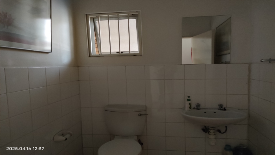 To Let commercial Property for Rent in North Riding Gauteng