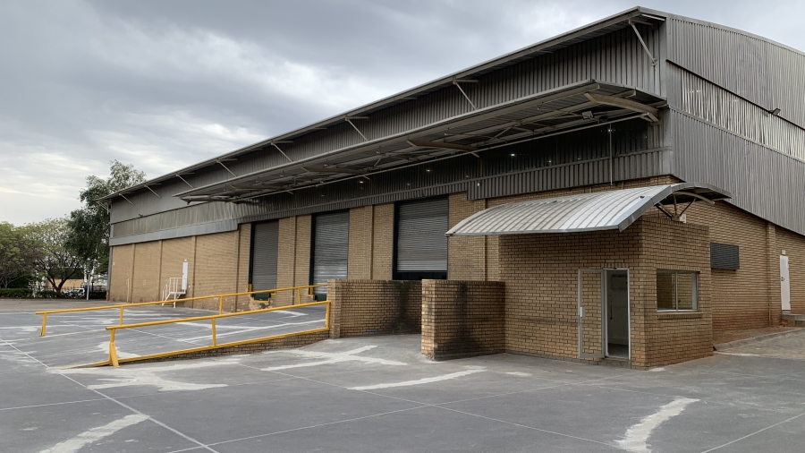 To Let commercial Property for Rent in Longmeadow Gauteng