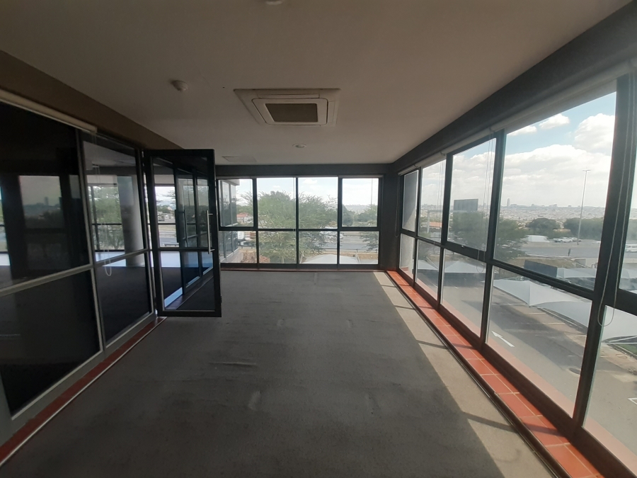 To Let commercial Property for Rent in Longmeadow Gauteng