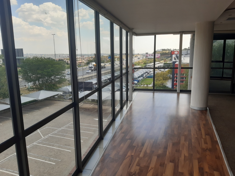 To Let commercial Property for Rent in Longmeadow Gauteng