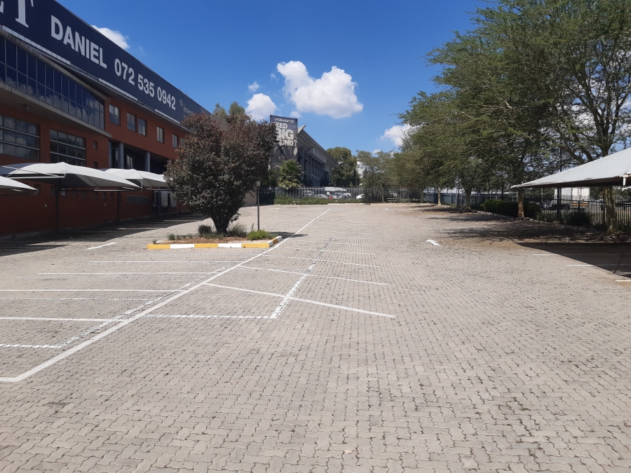 To Let commercial Property for Rent in Longmeadow Gauteng