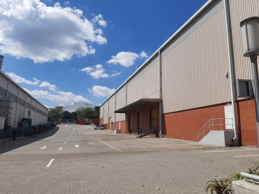 To Let commercial Property for Rent in Longmeadow Gauteng