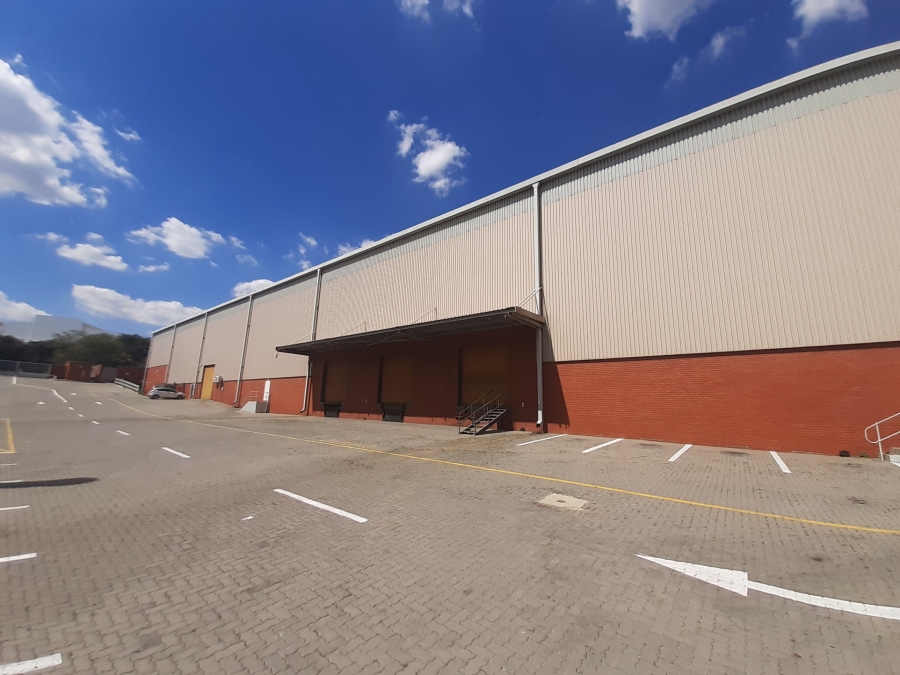 To Let commercial Property for Rent in Longmeadow Gauteng