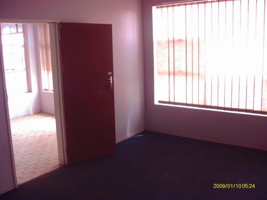 Commercial Property for Sale in Anderbolt Gauteng