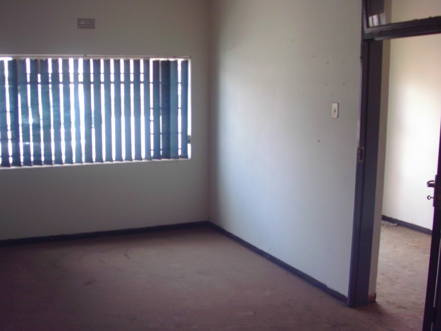 To Let commercial Property for Rent in Anderbolt Gauteng