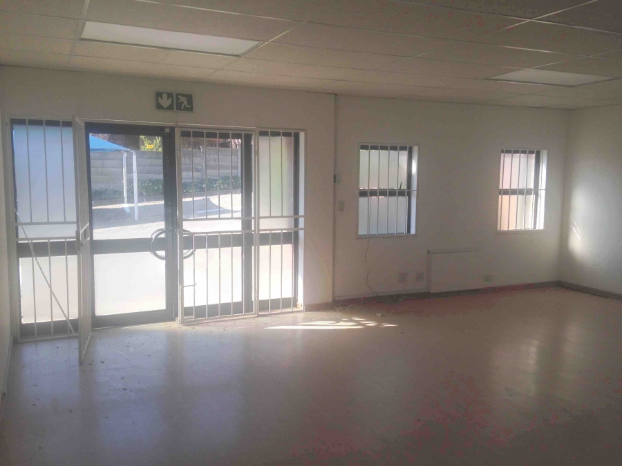 To Let commercial Property for Rent in Strijdom Park Gauteng