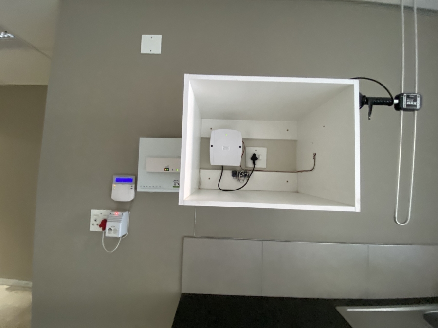 To Let commercial Property for Rent in Linbro Park Gauteng