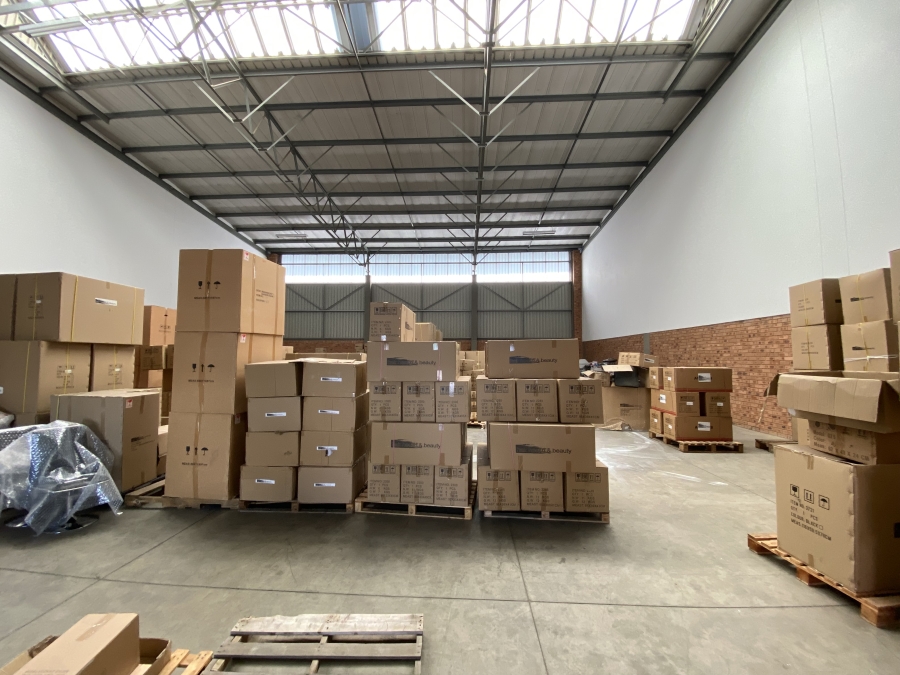 To Let commercial Property for Rent in Linbro Park Gauteng