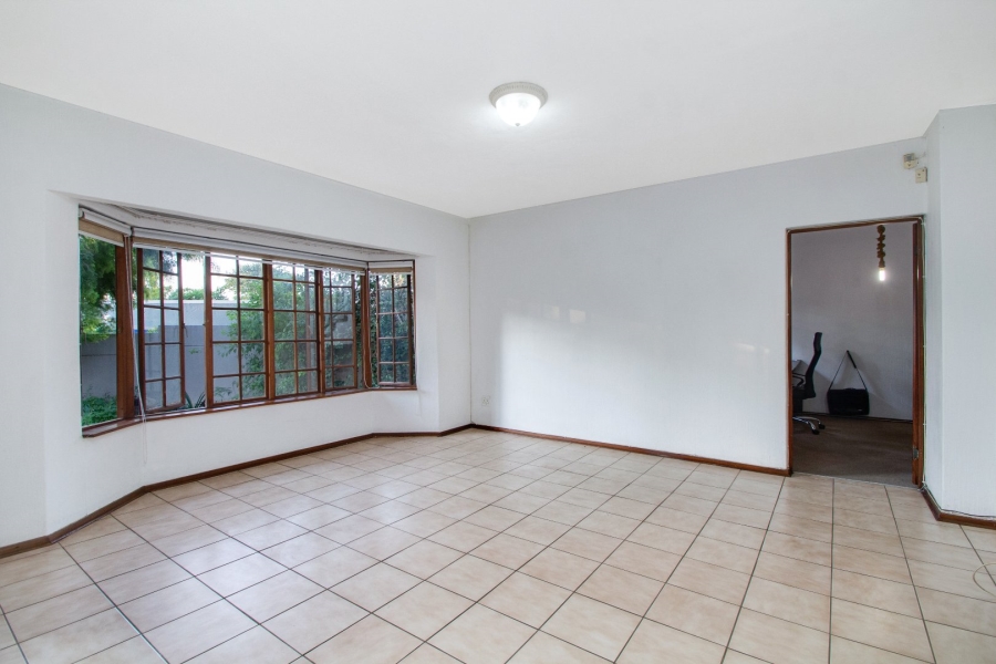 4 Bedroom Property for Sale in Fourways Gardens Gauteng