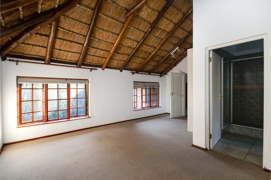 4 Bedroom Property for Sale in Fourways Gardens Gauteng