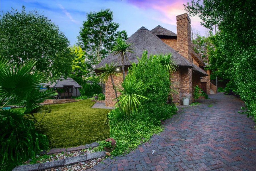 4 Bedroom Property for Sale in Fourways Gardens Gauteng