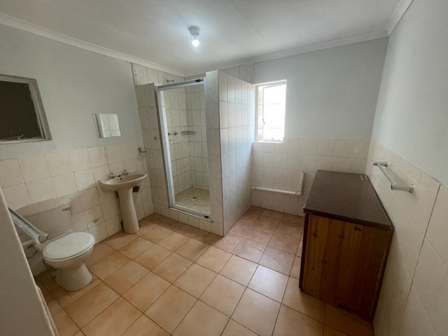 6 Bedroom Property for Sale in Pretoria North Gauteng