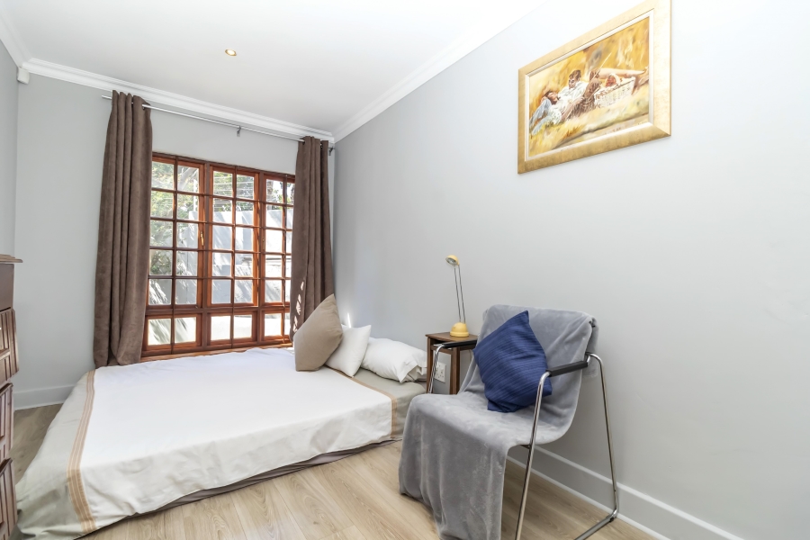 4 Bedroom Property for Sale in Hurlingham Manor Gauteng