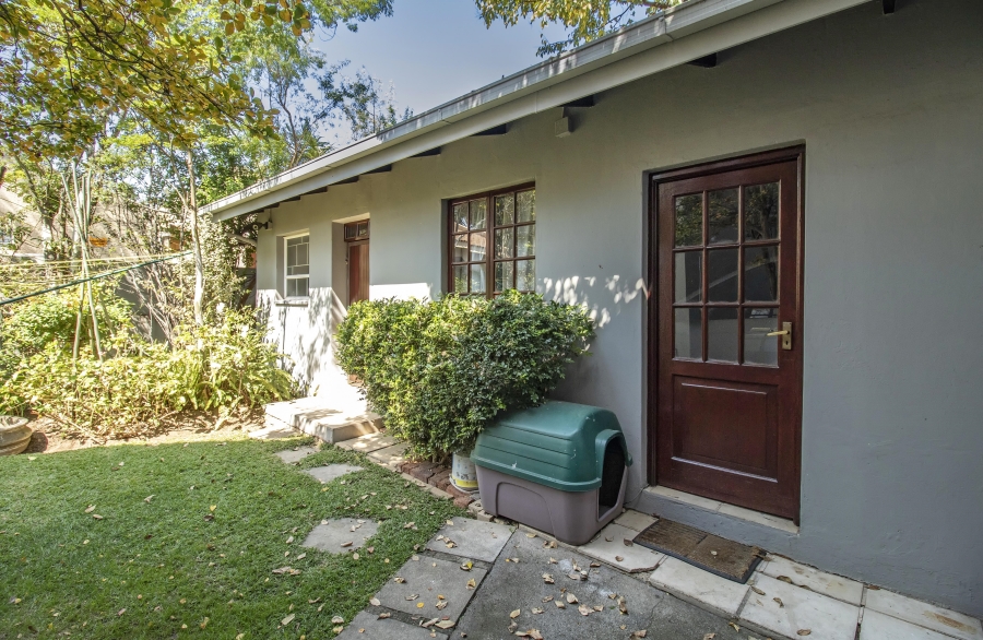 4 Bedroom Property for Sale in Hurlingham Manor Gauteng