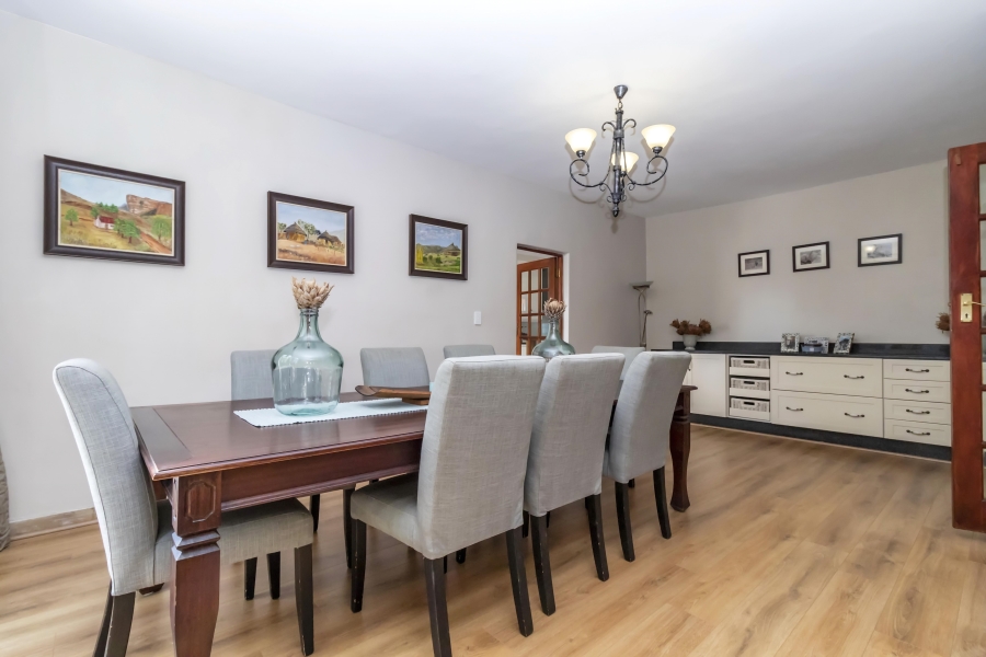 4 Bedroom Property for Sale in Hurlingham Manor Gauteng