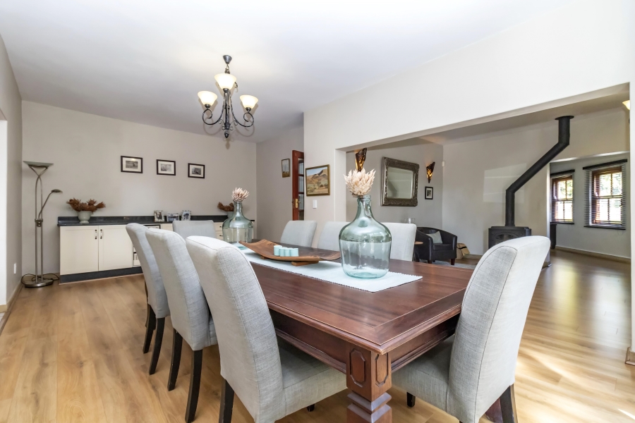 4 Bedroom Property for Sale in Hurlingham Manor Gauteng