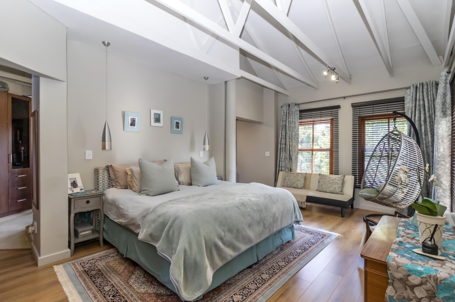 4 Bedroom Property for Sale in Hurlingham Manor Gauteng